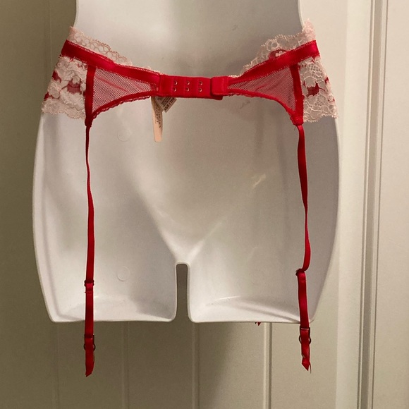 Victoria’s Secret - Picture 4 of 8